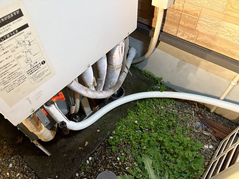 応急処置として配管を交換しました