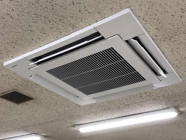 【東京都青梅市】事業所 業務用エアコン設置工事